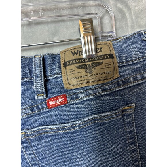 Wranger Men’s Jeans 40x30 Blue Relax Fit And Denim Pants - Picture 2 of 8